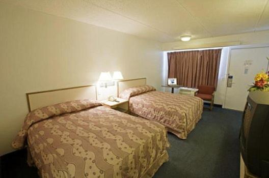 שרלוט Royal Inn מראה חיצוני תמונה