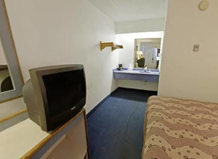 שרלוט Royal Inn מראה חיצוני תמונה